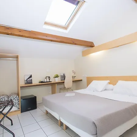 Hotel Le Pavillon De L'aero - Versailles - Cyr L'ecole Solution Entreprises 3*