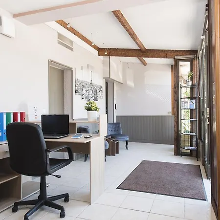 Le Pavillon De L'aero - Versailles - Cyr L'ecole Solution Entreprises 3* Saint-Cyr-lʼÉcole