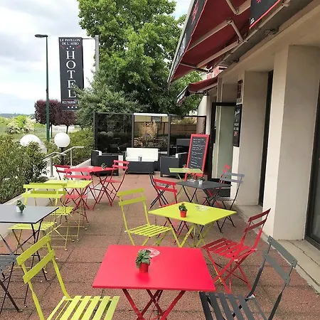 Hotel Le Pavillon De L'aero - Versailles - Cyr L'ecole Solution Entreprises 3*